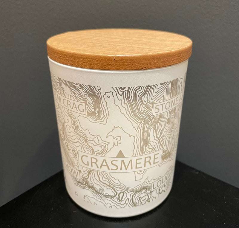 Lakeland Engravings Scented Candle - Earth & Rain
