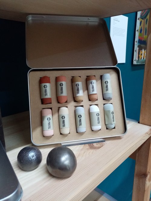 Florence Paintmakers Hand-Rolled Pastels - Palette Tin (Set of 10)